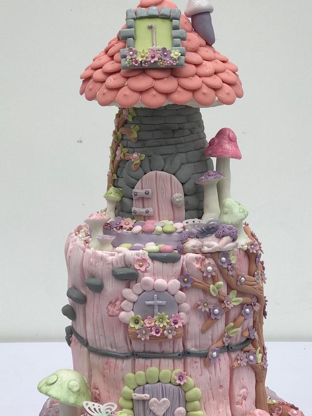 A fairy Big Cake 