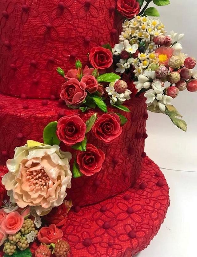 Red wedding cake 