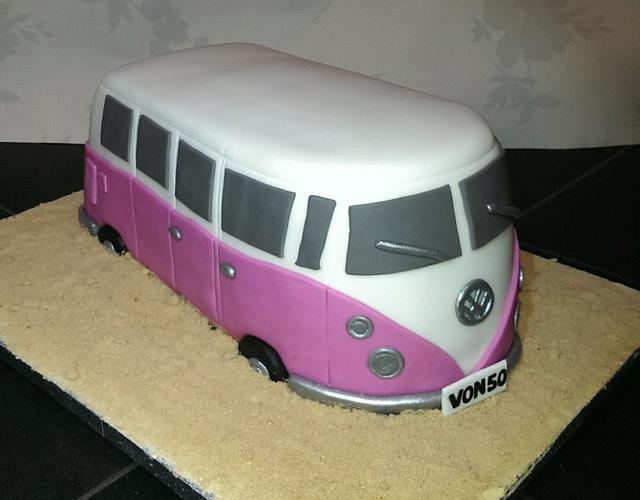 Camper Van - Decorated Cake by Party Cakes - CakesDecor