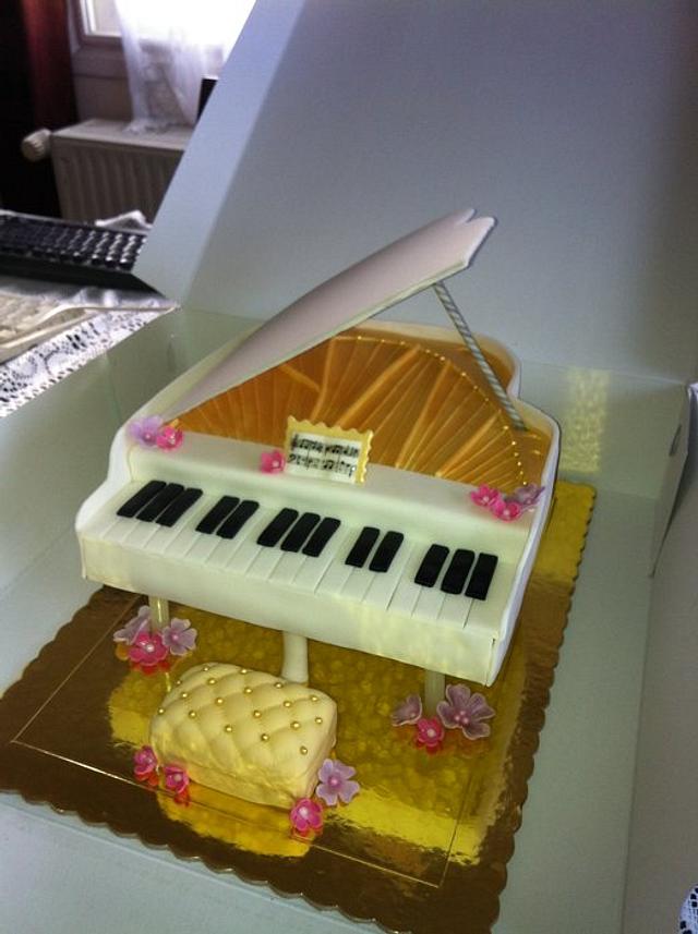 Piano birthday cake. Cake by LenkaSweetDreams CakesDecor Piano birthday cake. Cake by LenkaSweetDreams CakesDecor