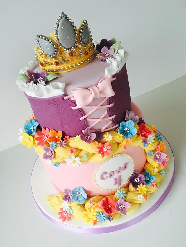 Tangled Rapunzel crown cake - Cake by The Rosebud Cake - CakesDecor