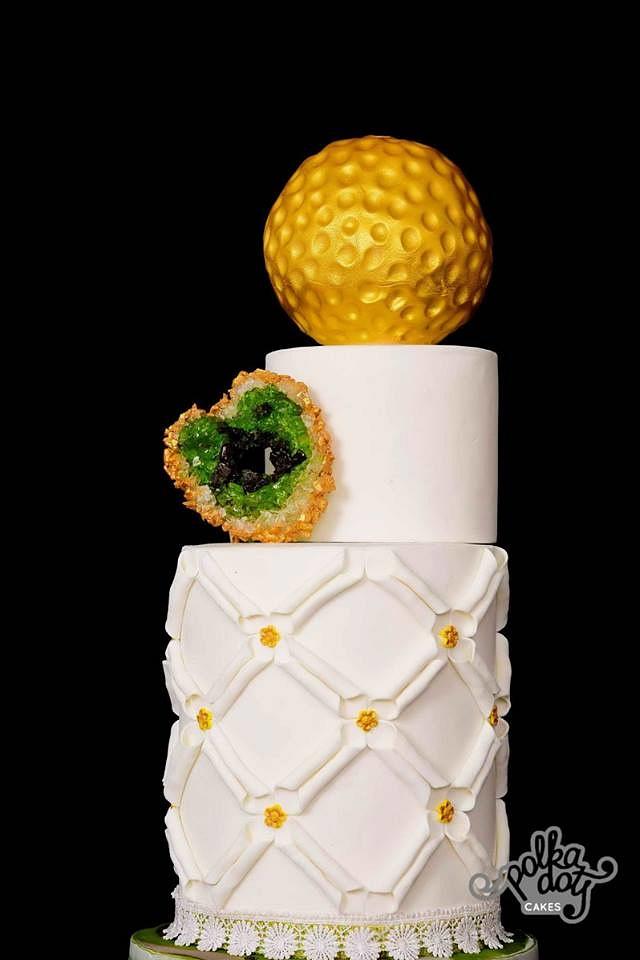 Earthy Modern Wedding Cake