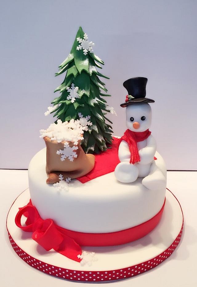 The snowman and the tree - Decorated Cake by Marias-cakes - CakesDecor