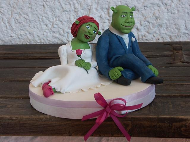 Shrek And Fiona Cake By Barbara Lauricella Cakesdecor