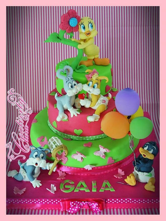 Baby Looney Tunes Cake - Decorated Cake by Creativity - CakesDecor