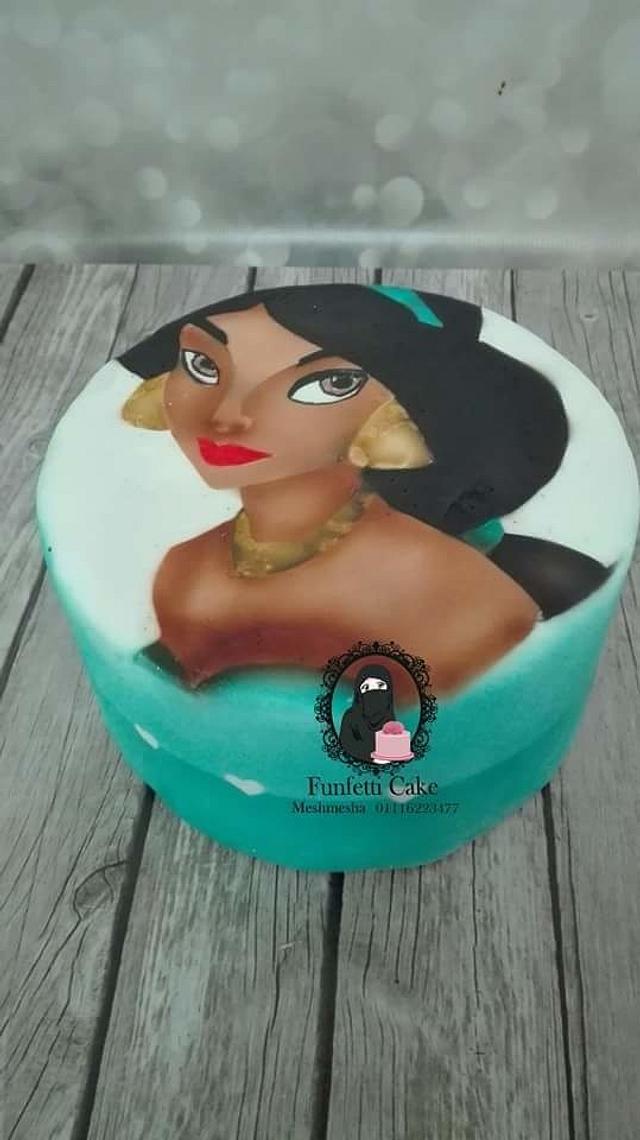 Airbrush cake - Cake by Meshmesha - CakesDecor