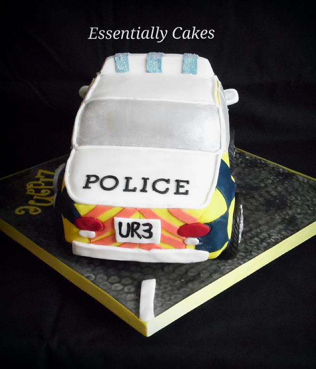 Police Car - Cake by Essentially Cakes - CakesDecor