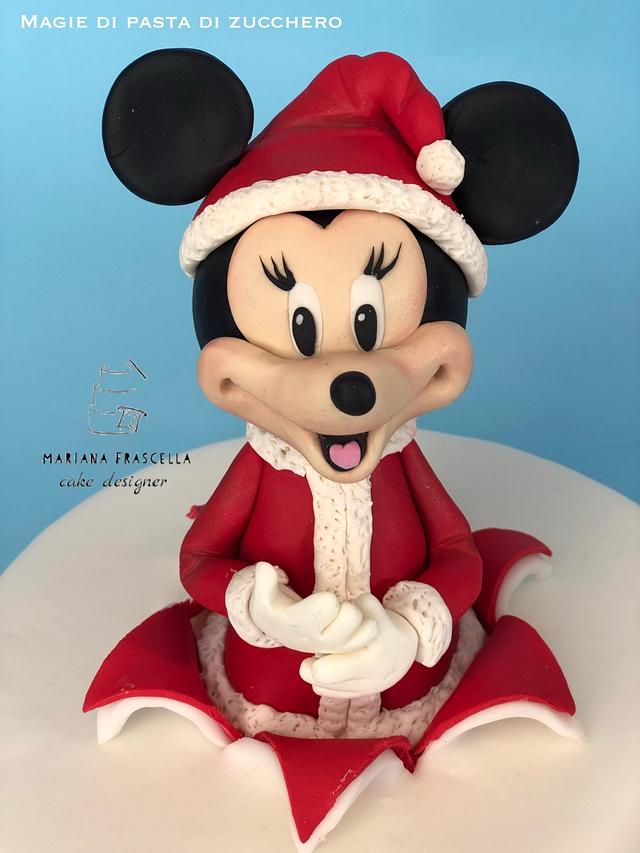 Minnie - Decorated Cake by Mariana Frascella - CakesDecor