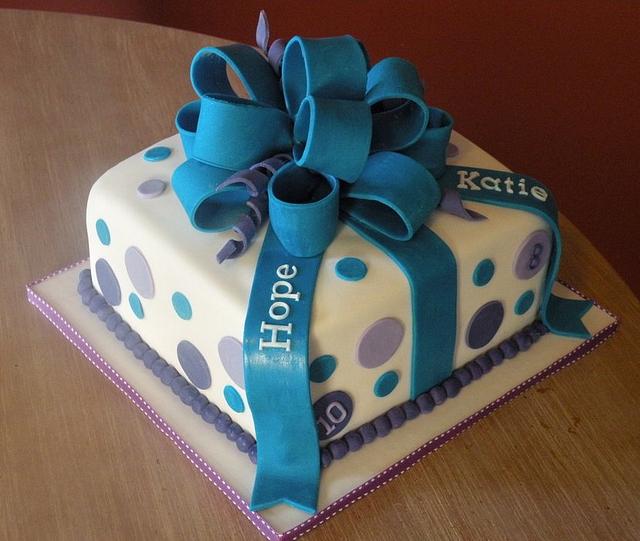 Birthday "present" cake