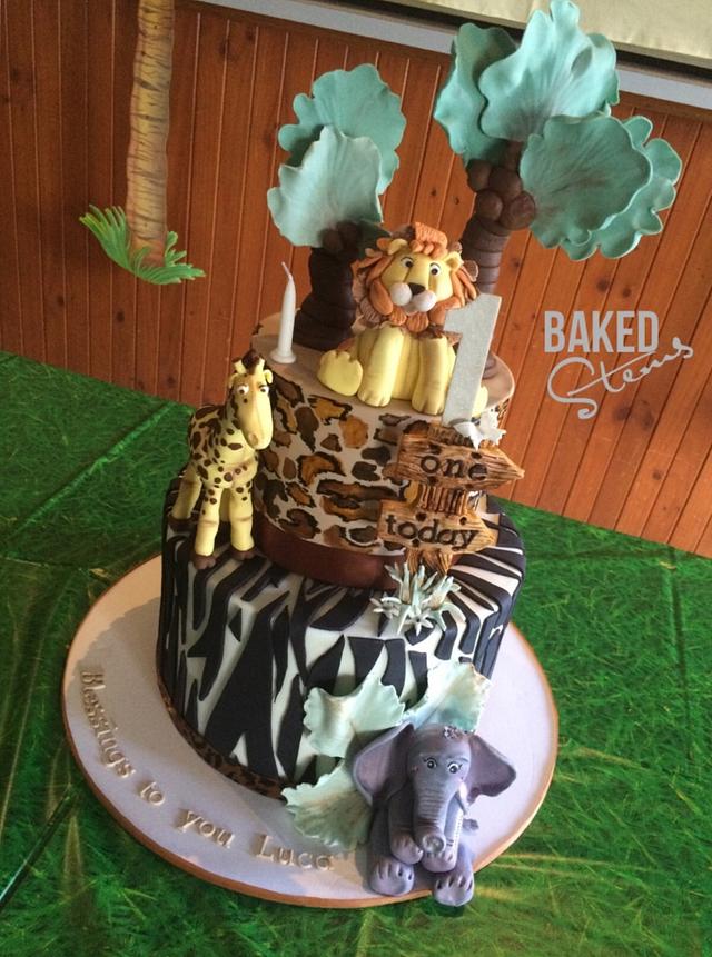 Safari Animal Theme Decorated Cake By Baked Stems CakesDecor Tvgj6m8a9ftb7qr7epdt