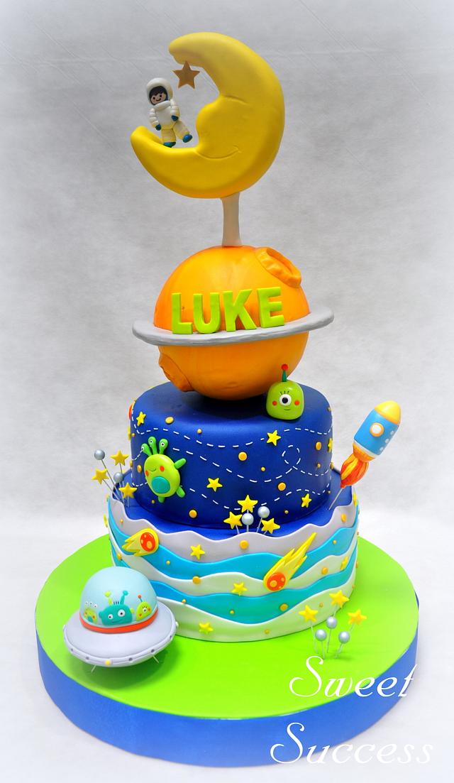 Space Themed Cake - Cake by Sweet Success - CakesDecor