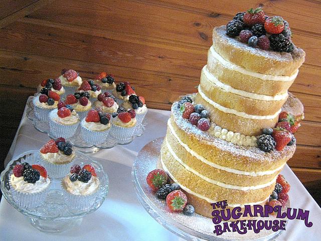 Fall Semi Naked Cake - cake by Sweet Heaven Cakes - CakesDecor