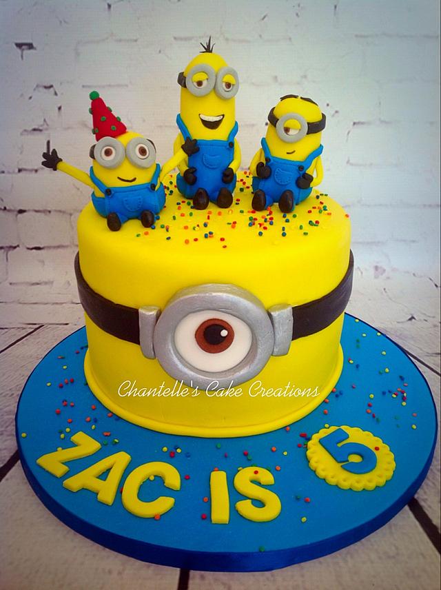 Minions having a party - Decorated Cake by Chantelle's - CakesDecor