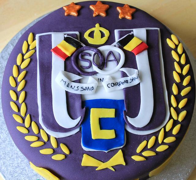 Royal Sporting Club Anderlecht - cake by Des Petits ...