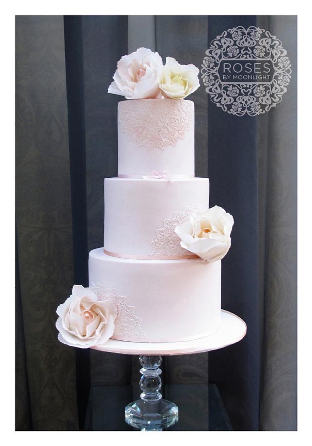 Ella - Decorated Cake By Roses By Moonlight - Cakesdecor