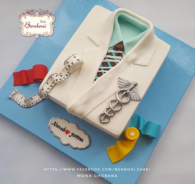 Cake Studio - Another one 🤗 Physiotherapist Cake This time for Dr Labi 💞  . . . . . . . . . . . #physiotherapistcake #physiotherapists  #fondantdetails #edibleart #instacake #pakistan #punjab #bahawalpur #bwp  #bwpcakes #cakestudiobwp | Facebook