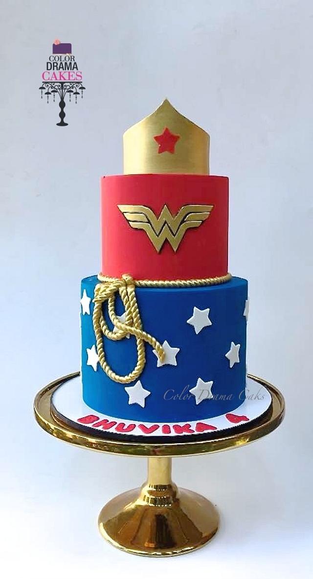 Wonder women cake - Decorated Cake by Color Drama Cakes - CakesDecor