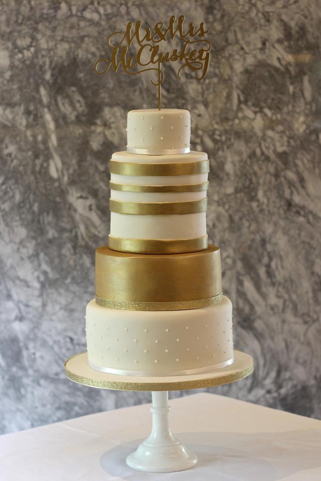 Gold Stripe Wedding Cake - Decorated Cake by TLC - CakesDecor