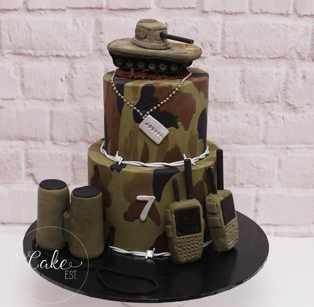 Army cake - Decorated Cake by Cake Est. - CakesDecor