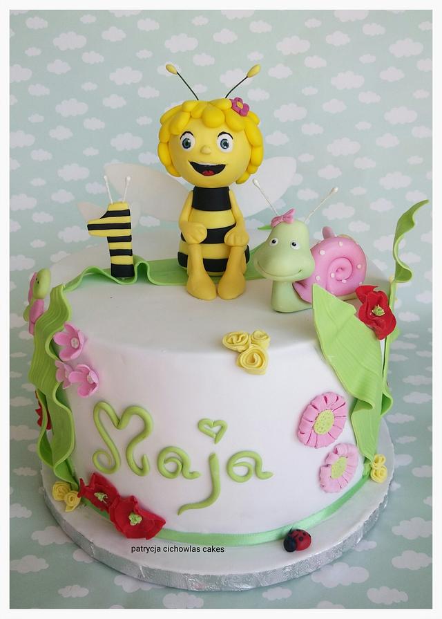 Maya the bee - Decorated Cake by Hokus Pokus Cakes- - CakesDecor