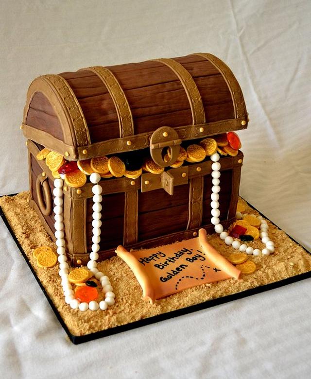 Treasure Chest Cake - Decorated Cake by Confections of a - CakesDecor