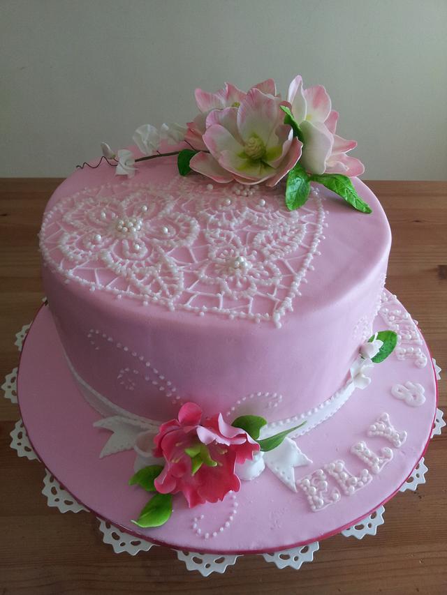 Piped lace cake - Decorated Cake by Bistra Dean - CakesDecor