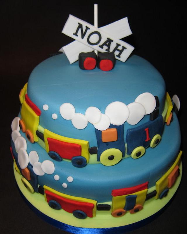 Train Cake - Decorated Cake by Tracey - CakesDecor