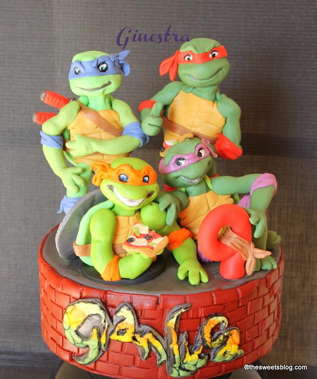 ninja turtles cake topper - Decorated Cake by Ginestra - CakesDecor