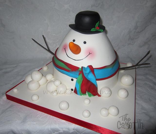 Snowman Cake Decorated Cake By The Cake Tin Cakesdecor