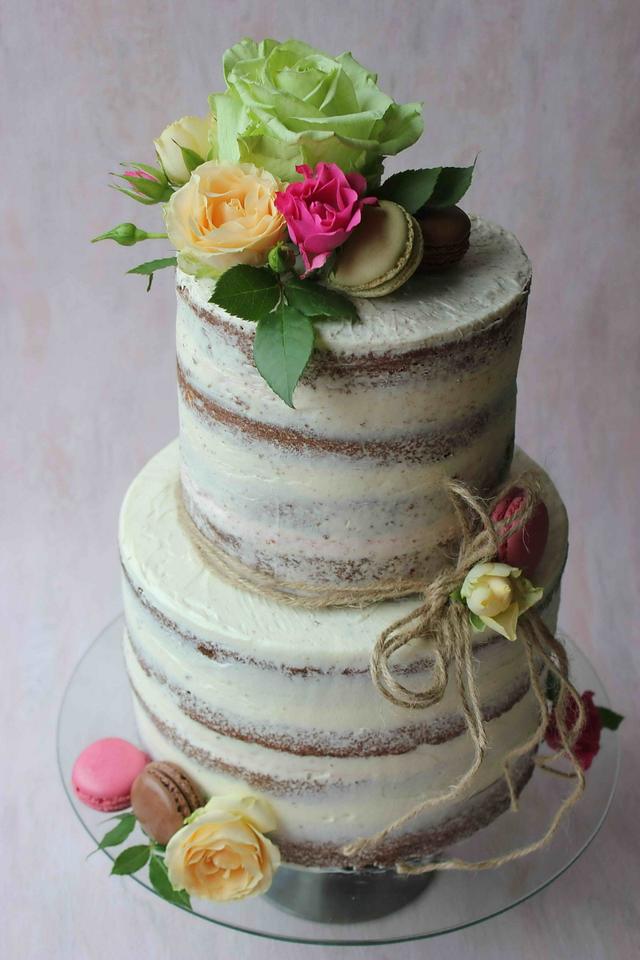 Semi naked cake - Cake by Bubolinkata - CakesDecor