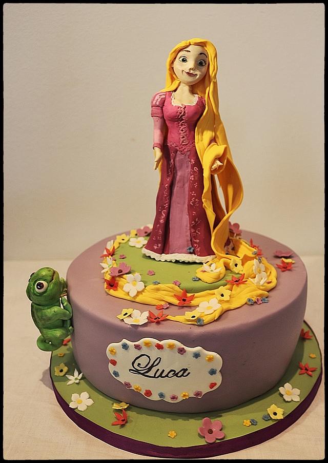 Rapunzel Birthday Cake - Decorated Cake By Lamputigu - CakesDecor