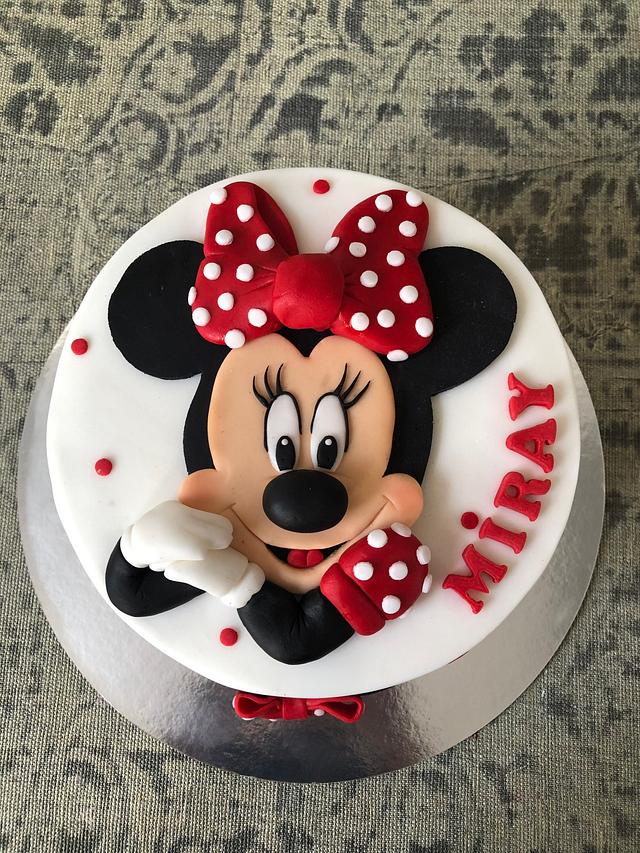 Minnie mause cake - Decorated Cake by miracles_ensucre - CakesDecor