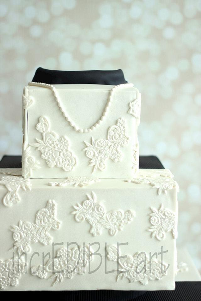 Better Half Wedding Cake Cake By Rumana Jaseel Cakesdecor 2288