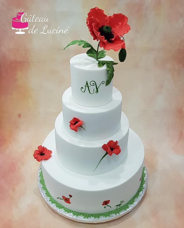 Poppy Wedding Cake Cake By Gateau De Lucine Cakesdecor