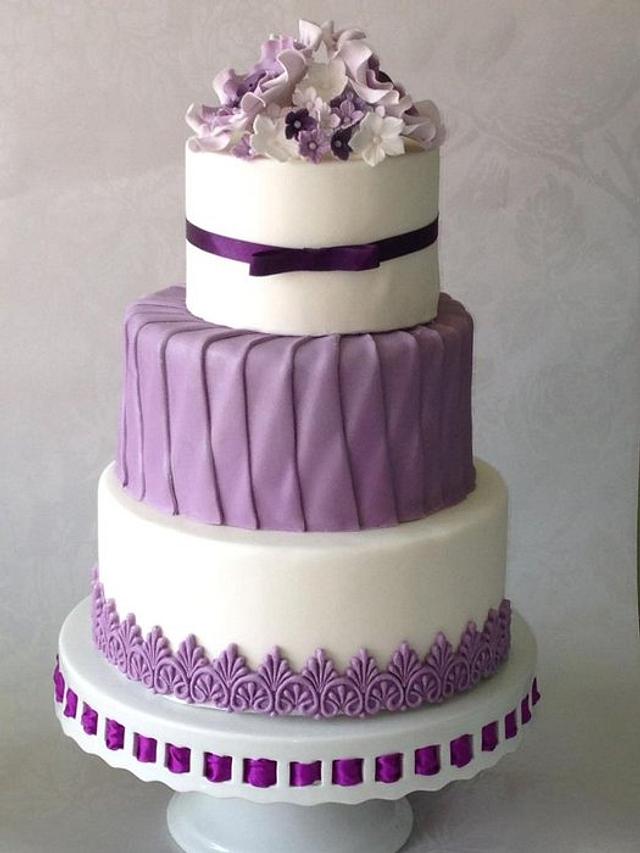 Purple Wedding Cake - Cake by Daniela - CakesDecor