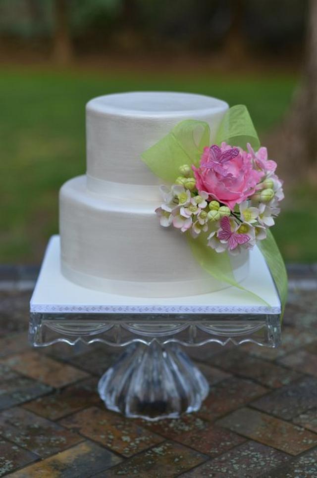 Bridal Shower Cake - Cake by Elisabeth Palatiello - CakesDecor