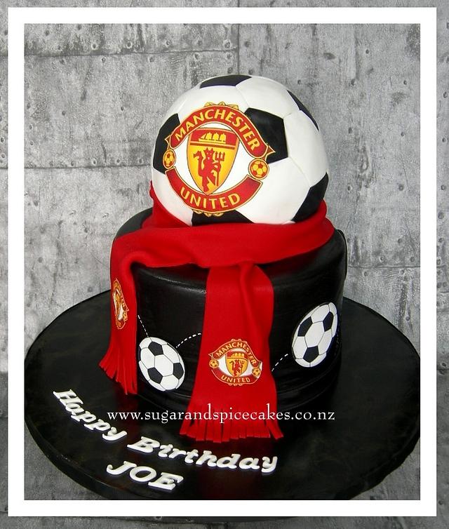 Manchester United Cake Topper & 8 Cupcake Toppers