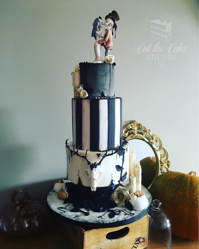 Halloween Wedding Cake Cake By Emma Lake Cut The Cake Cakesdecor