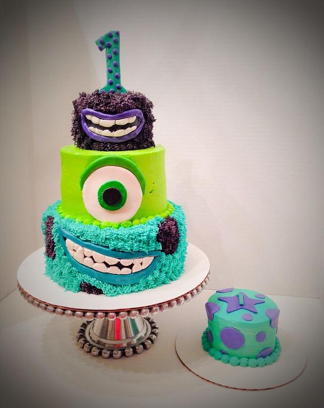 Monsters University - Decorated Cake by Cups-N-Cakes - CakesDecor