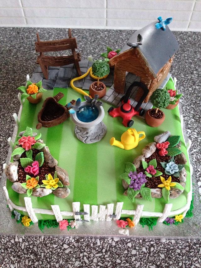 Garden Birthday Cake - cake by Emms - CakesDecor