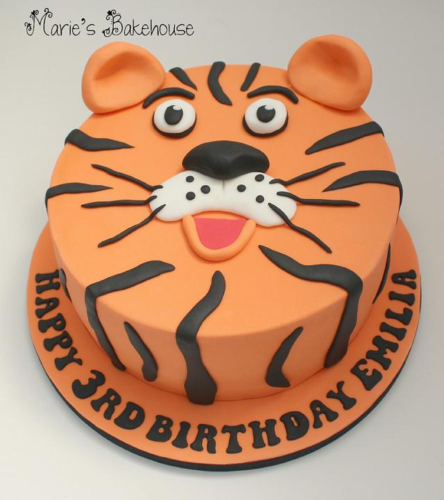Tiger Cake - cake by Marie's Bakehouse - CakesDecor