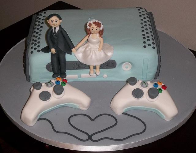 XBOX GAME STATION WEDDING CAKE - Decorated Cake by - CakesDecor