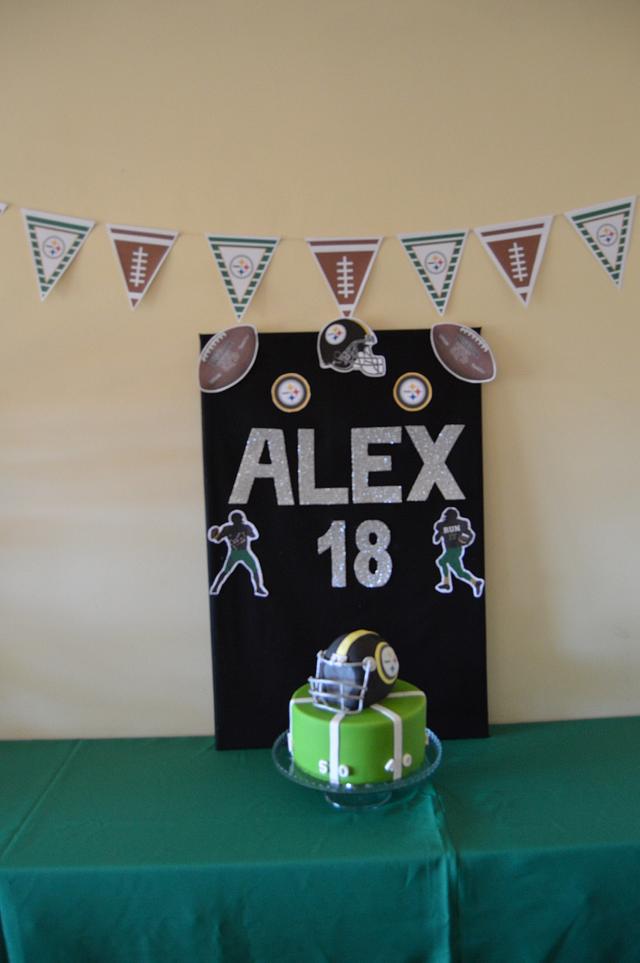 NFL cake - Cake by Paula Rebelo - CakesDecor