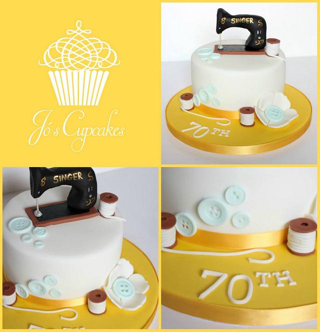 Sewing machine - Decorated Cake by Heavenly Treats by - CakesDecor
