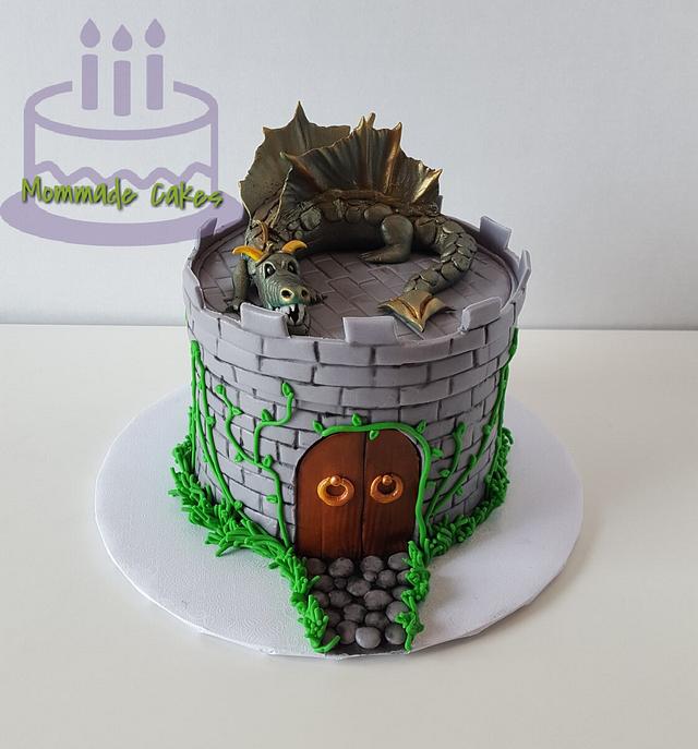 Small Castle Dragon Cake Cake By Mommade Cakes Cakesdecor