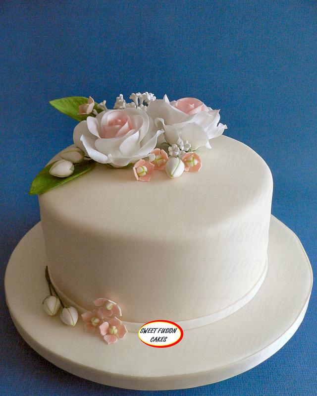 Wired Flowers Cake By Sweet Fusion Cakes Anjuna Cakesdecor