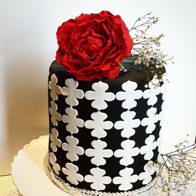 Black n White Cake by Shafaq's Bake House CakesDecor