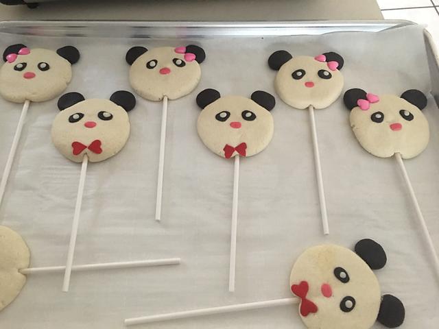 Panda Cookie Pops
