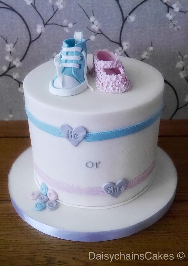 Gender reveal cake - Decorated Cake by Daisychain's Cakes - CakesDecor