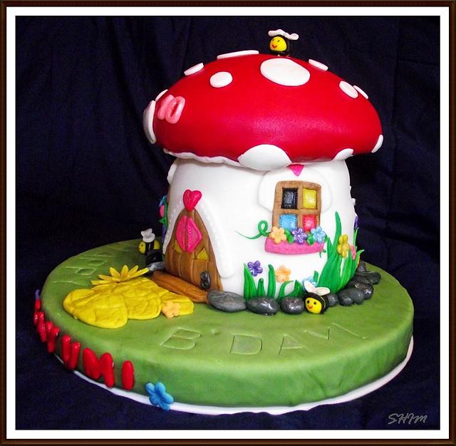 Mushroom House Cake - Decorated Cake by SHIM - CakesDecor